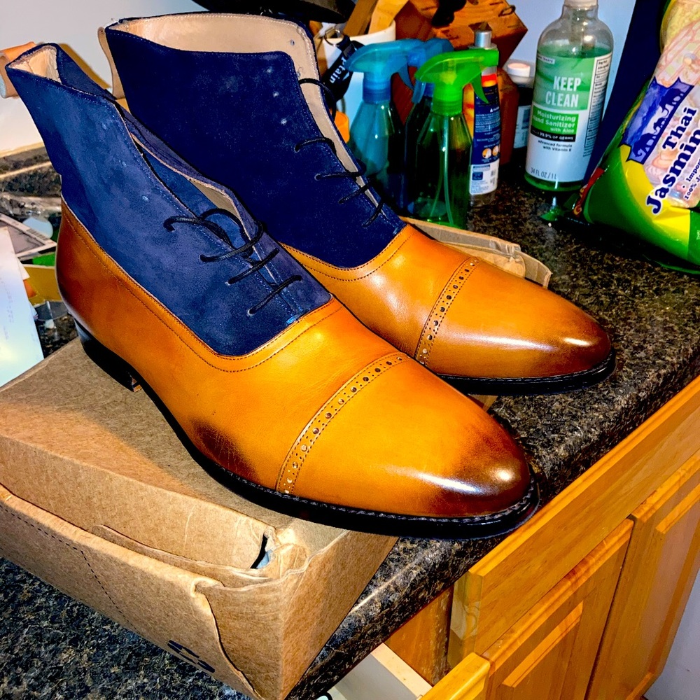 SZ13 brown and blue dress shoes brand new